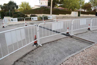 Ampliaci&oacute;n del acceso a un aparcamiento de los Bungalows