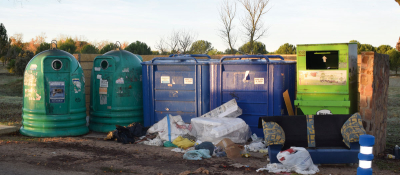 El Ayuntamiento de Villar del Olmo desatiende la limpieza de la Urbanizaci&oacute;n.